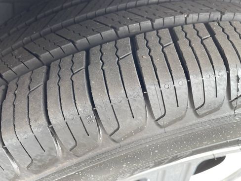 Used 2006 Cadillac DTS FWD image 13