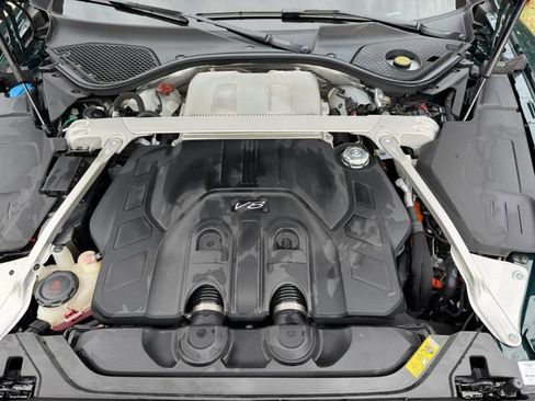 Used 2025 Bentley Flying Spur Plug-In Hybrid image 36