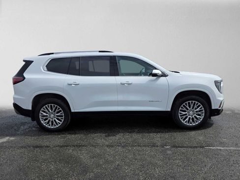 Certified 2026 GMC Acadia Denali w/ Super Cruise Package AWD/4WD image 2