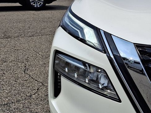 Used 2021 Nissan Rogue Platinum AWD/4WD image 12