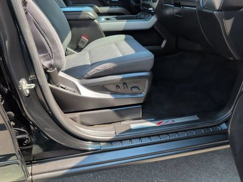 Used 2018 Chevrolet Silverado 1500 LT w/ All Star Edition AWD/4WD image 26
