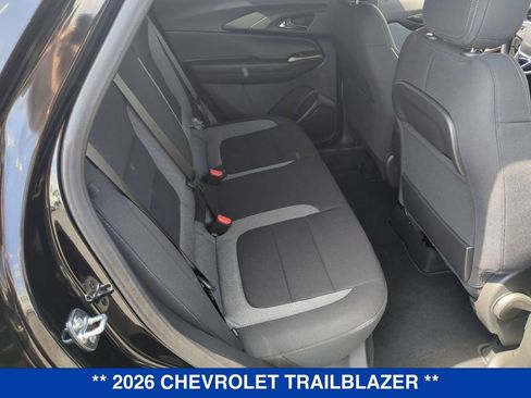 New 2026 Chevrolet TrailBlazer LT w/ LT Cold Weather Package FWD image 19