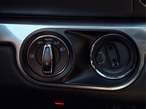 Used 2019 Porsche 718 Cayman image 18