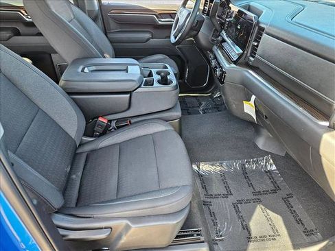 Used 2025 Chevrolet Silverado 1500 RST image 17