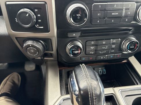 Used 2016 Ford F150 Lariat w/ Equipment Group 502A Luxury image 16