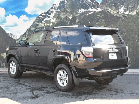 Certified 2024 Toyota 4Runner SR5 AWD/4WD image 9