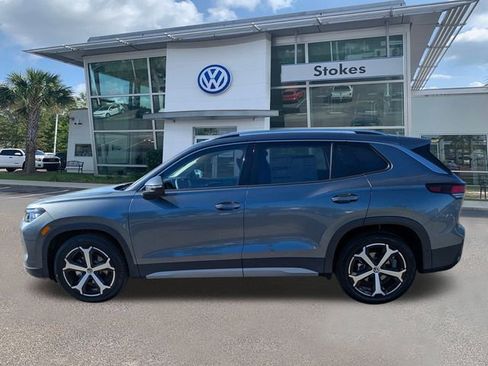New 2026 Volkswagen Tiguan SE FWD image 7