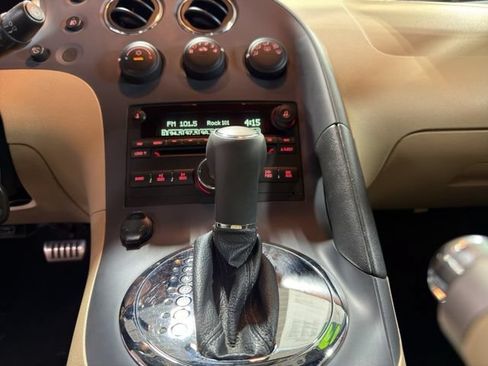Used 2007 Pontiac Solstice Convertible w/ Premium Package RWD image 27
