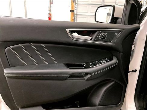 Used 2019 Ford Edge ST w/ Equipment Group 401A AWD/4WD image 22