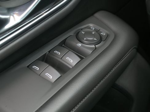 Used 2023 Chevrolet Tahoe LS RWD image 27