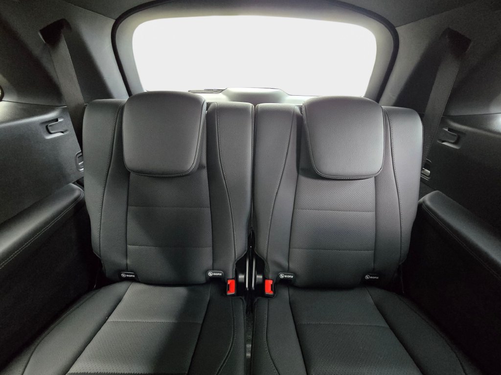 Used 2025 Mercedes-Benz GLS 450 4MATIC image 18