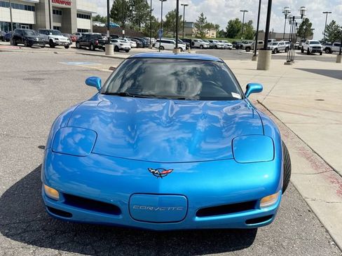 Used 1997 Chevrolet Corvette Coupe RWD image 3