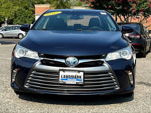 Used 2015 Toyota Camry XLE w/ Moonroof Package FWD image 3