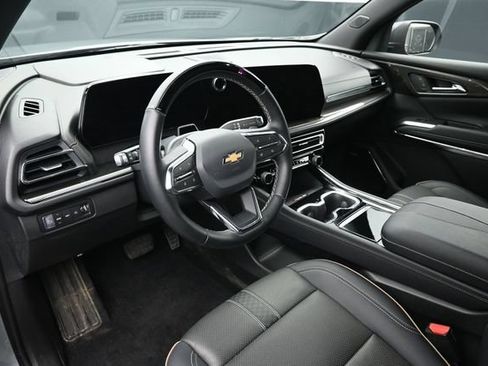 Used 2026 Chevrolet Traverse High Country w/ LPO, Floor Liner Package AWD/4WD image 12