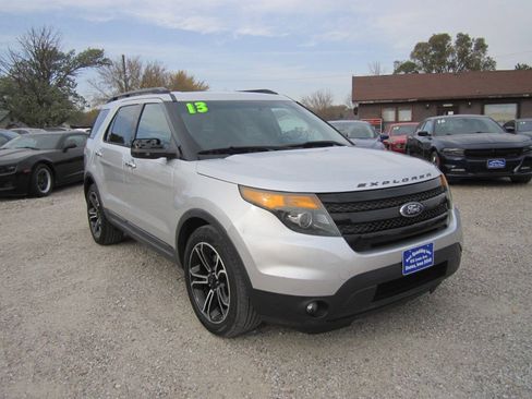 Used 2013 Ford Explorer Sport AWD/4WD image 3