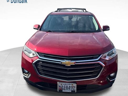 Used 2019 Chevrolet Traverse LT w/ LT Premium Package AWD/4WD image 1