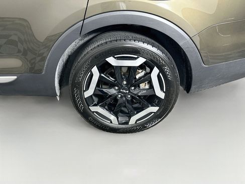 Used 2025 Kia Telluride S FWD image 11