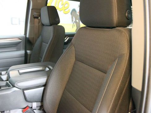 Used 2023 Chevrolet Silverado 1500 LT image 16