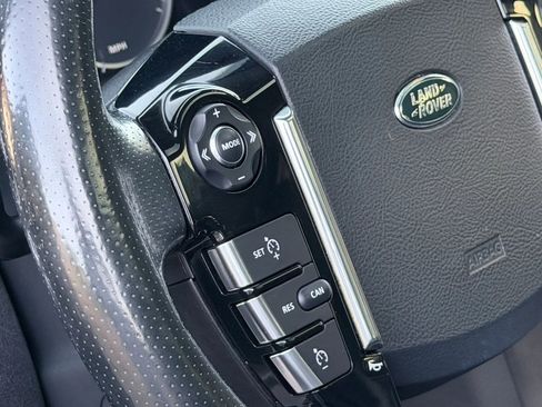 Used 2015 Land Rover LR4 HSE image 38