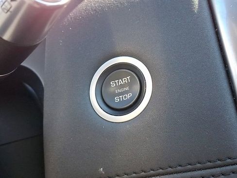 Used 2021 Land Rover Discovery Sport S image 25