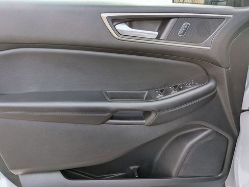 Used 2022 Ford Edge SEL image 13