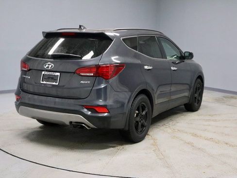 Used 2017 Hyundai Santa Fe Sport image 11