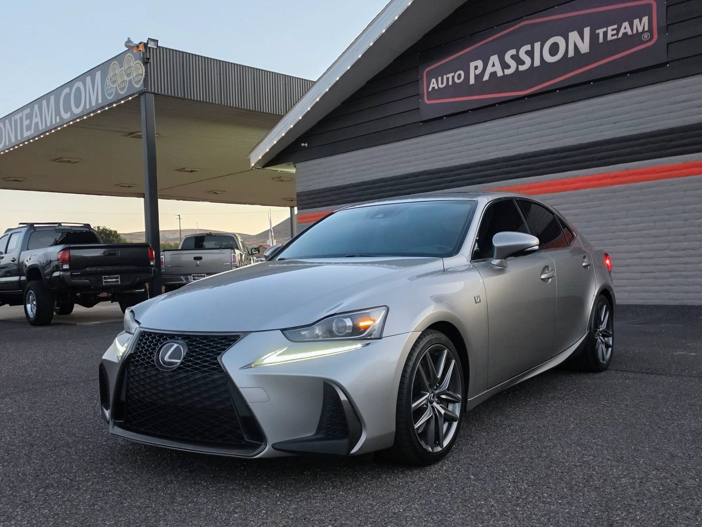 Used 2017 Lexus IS 200t F Sport w/ F Sport Package RWD image 1