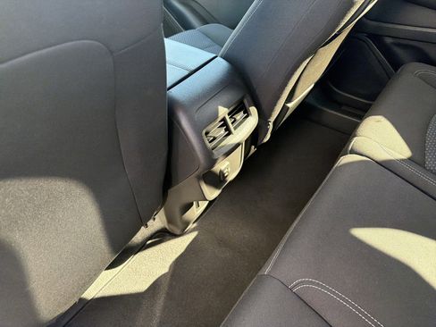 Used 2022 GMC Terrain SLE w/ Driver Convenience Package FWD image 17