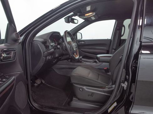 Used 2025 Dodge Durango GT AWD/4WD image 7