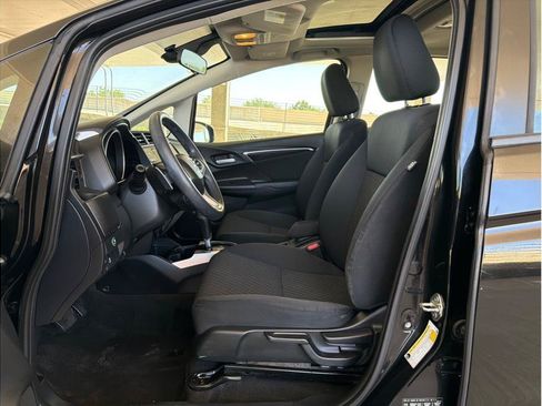 Used 2018 Honda Fit EX image 10
