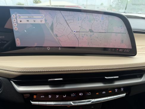 Certified 2024 Cadillac XT4 Premium Luxury FWD image 19