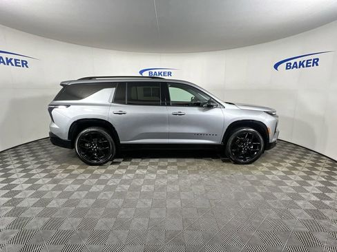 Used 2024 Chevrolet Traverse RS w/ LPO, Floor Liner Package AWD/4WD image 9