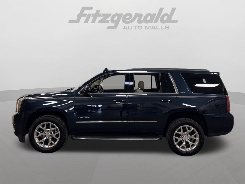 Used 2017 GMC Yukon SLT w/ HD Trailering Package RWD image 2