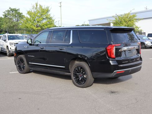 Used 2023 GMC Yukon XL SLT w/ SLT Luxury Package AWD/4WD image 19