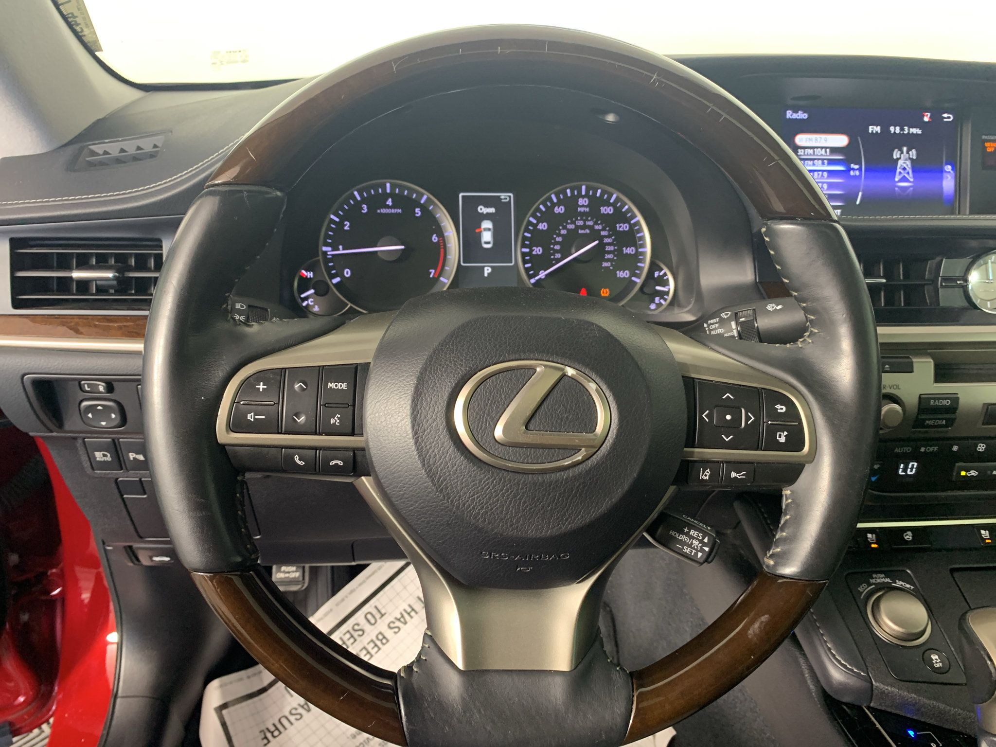 Used 2018 Lexus ES 350 w/ Premier Package FWD image 21
