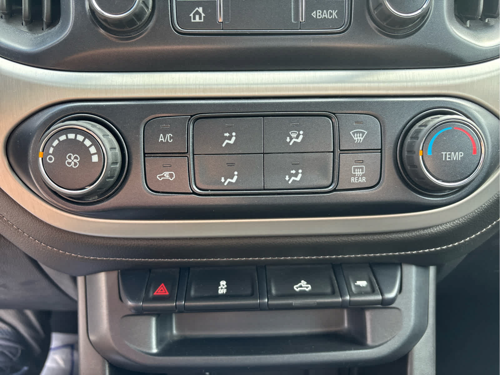 Used 2019 GMC Canyon SLE AWD/4WD image 24