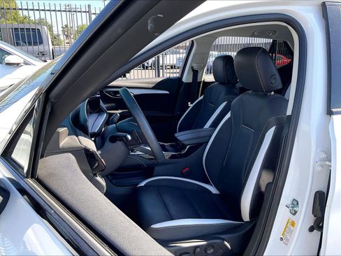 Used 2025 Buick Envision Sport Touring AWD/4WD image 27