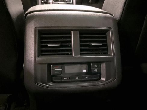 Used 2021 Volkswagen Atlas SEL AWD/4WD image 34