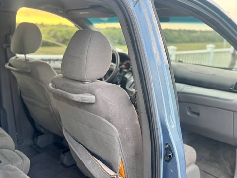 Used 2010 Honda Odyssey EX image 16