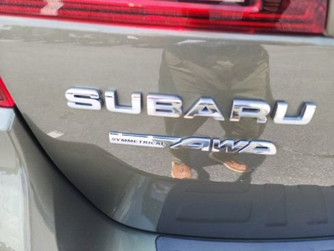 Used 2017 Subaru Outback 2.5i Touring w/ Popular Package #5A AWD/4WD image 2