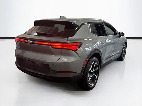 New 2026 Chevrolet Equinox EV LT image 6