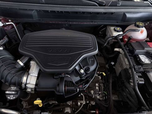 Used 2020 Cadillac XT5 Premium Luxury image 34