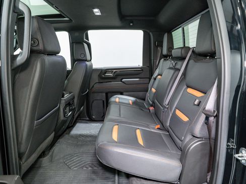 Used 2024 GMC Sierra 2500 AT4 w/ AT4 Premium Plus Package image 37