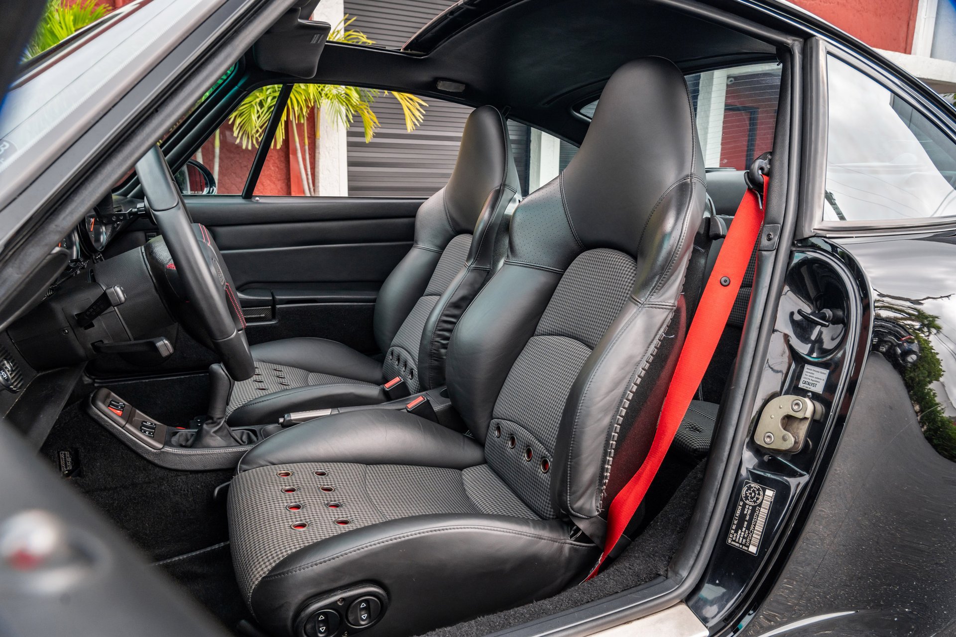 Used 1996 Porsche 911 Turbo RWD image 22