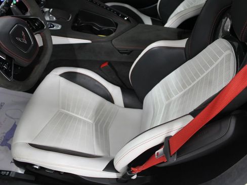 Used 2023 Chevrolet Corvette Stingray Premium Conv image 14