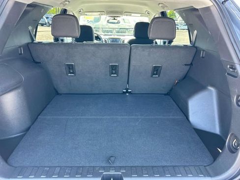 Used 2024 Chevrolet Equinox LS w/ LS Convenience Package FWD image 11
