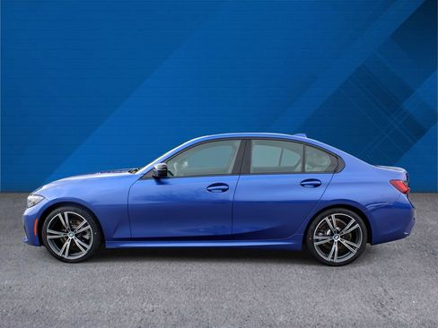 Used 2022 BMW 330i xDrive 330i xDrive w/ M Sport Package image 6