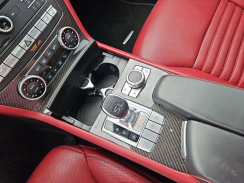 Used 2018 Mercedes-Benz SL 550 image 23
