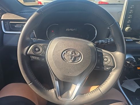 Used 2019 Toyota RAV4 XSE image 13