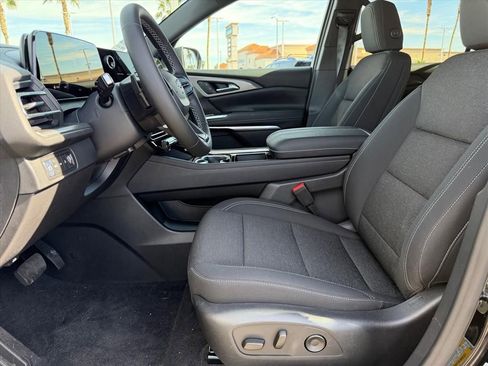 New 2026 Chevrolet Traverse LT w/ Midnight/Sport Edition AWD/4WD image 5